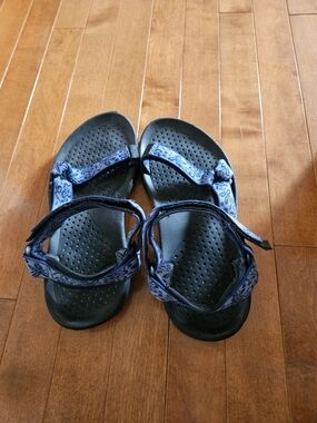 Teva Blue Patterned Sport Sandals